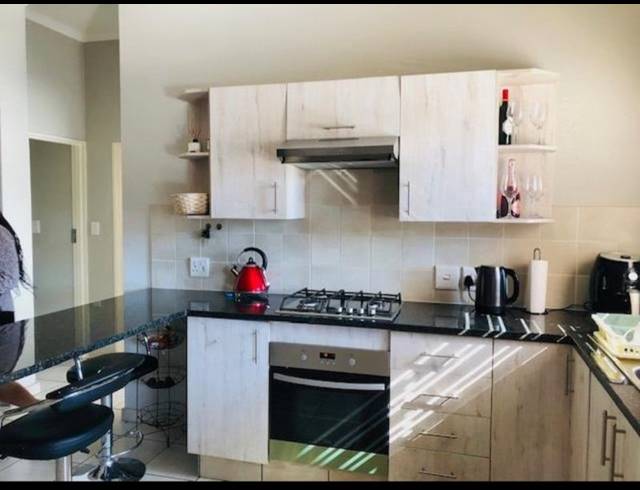 2 BEDROOM APARTMENT FOR SALE IN CASTLEVIEW